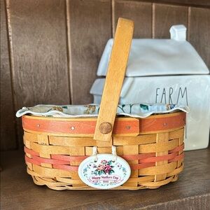 Longaberger 1999 Mother's Day Basket with Liners and Handle